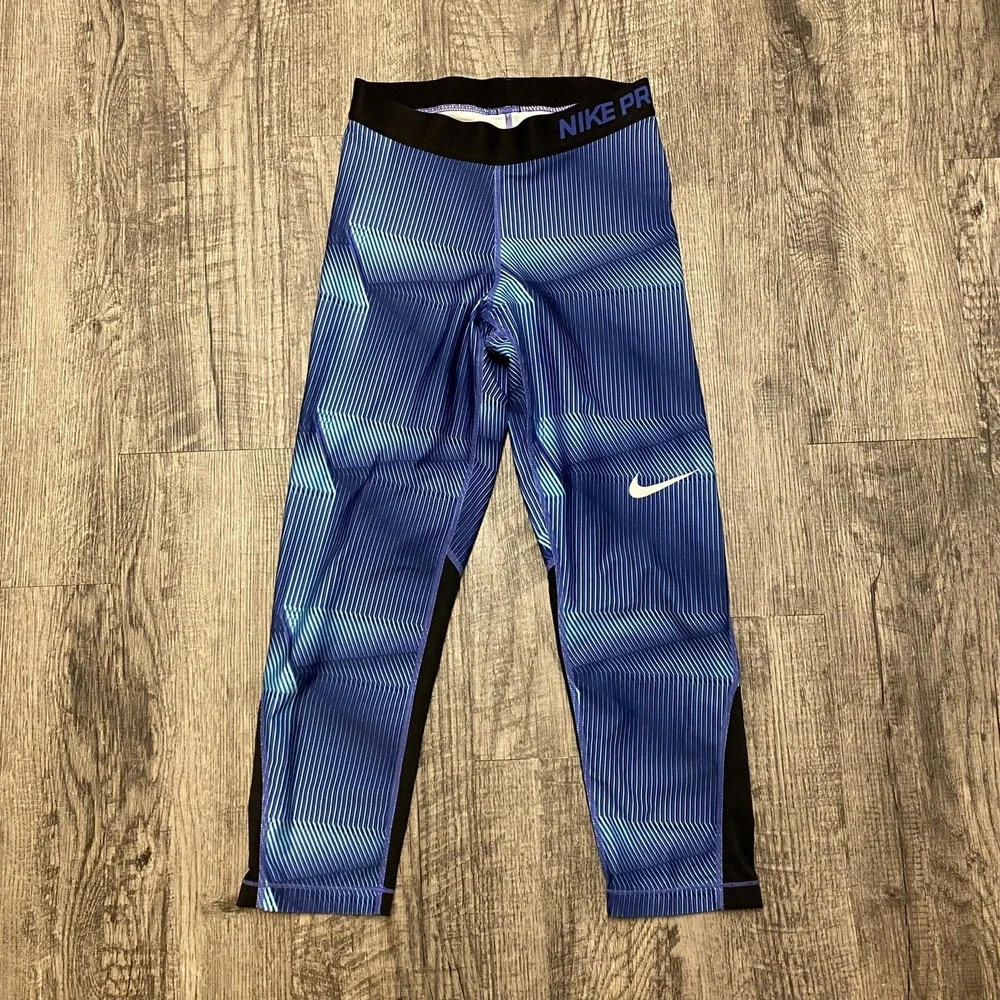 Nike Pro Cool Pyramid Athletic Training Tights Cropped Womens Size‎ S Blue